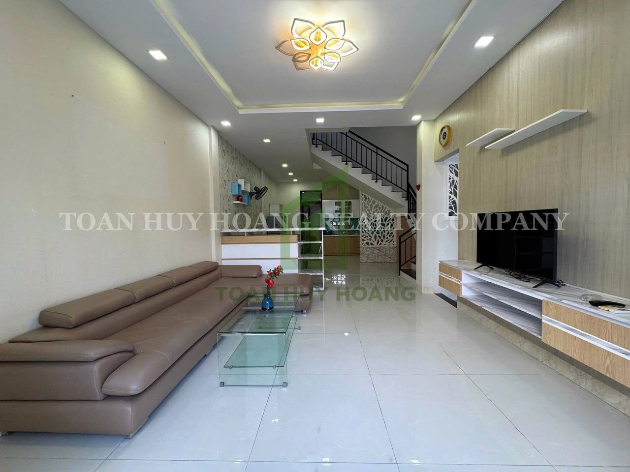 3 Bedroom 3 Floor House in Khue My Dong Area for Rent | D474