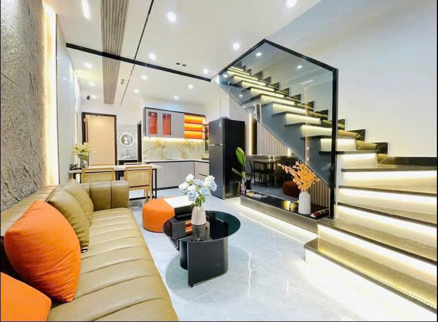 House for Rent in Hung Vuong Alley Near Big C and Con Market