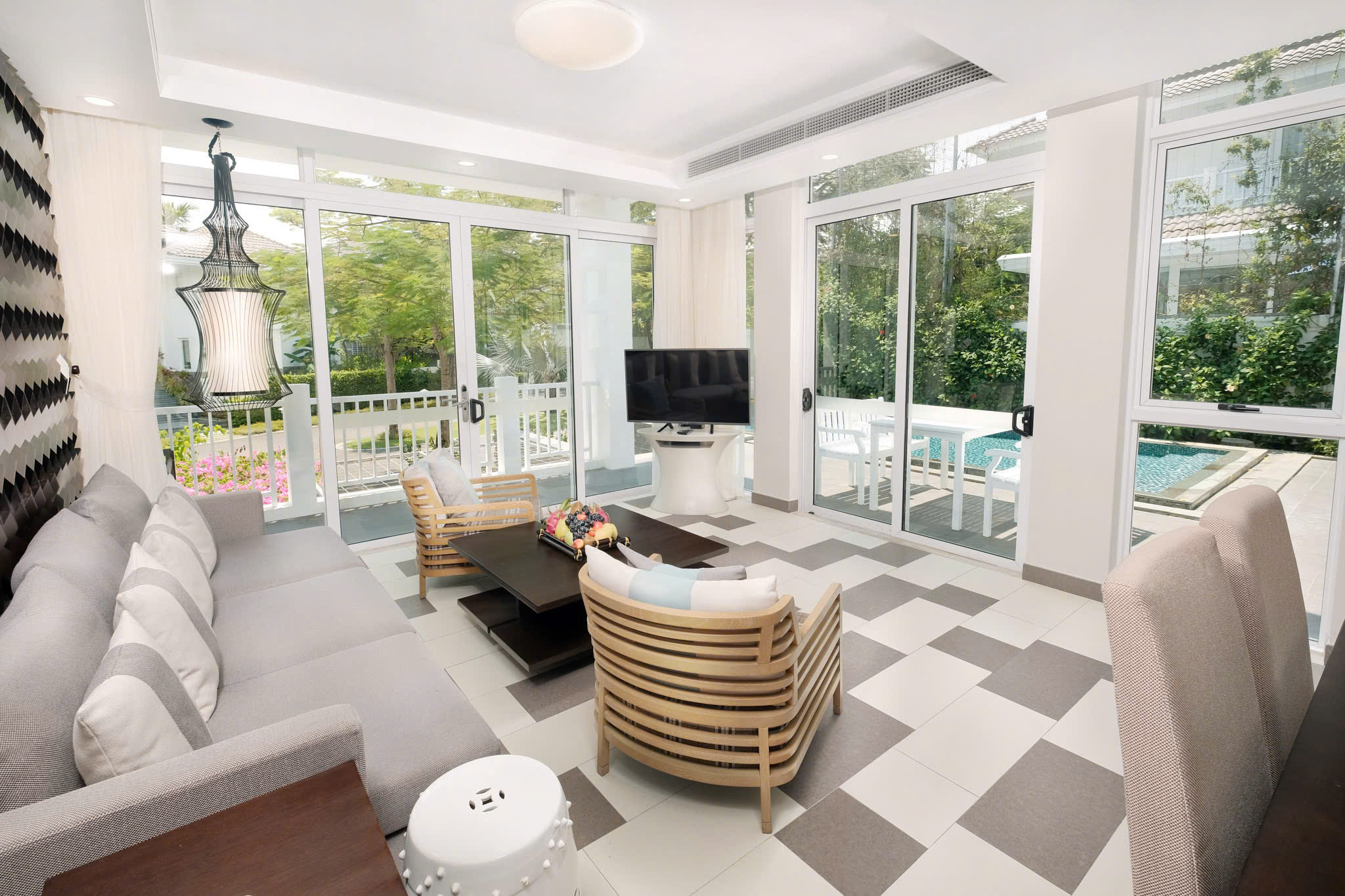 Premier 4 Bedroom Pool Villa Near My Khe Beach – D471