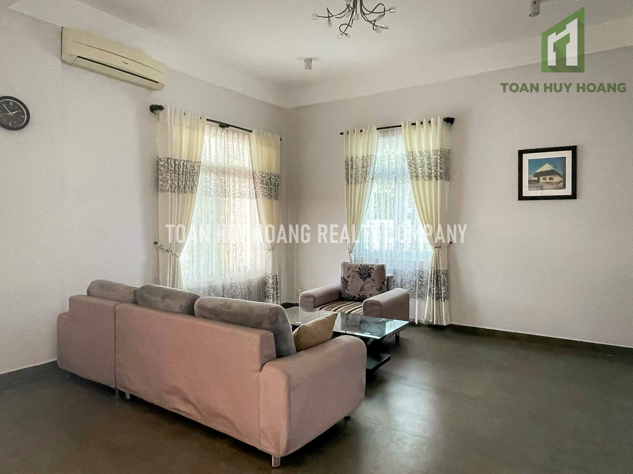 3 storey house with 4 bedrooms in Nam Hoa Xuan area – D321