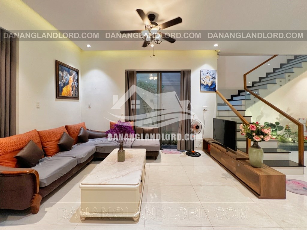 2 bedroom house with swimming pool in Nam Hoa Xuan area