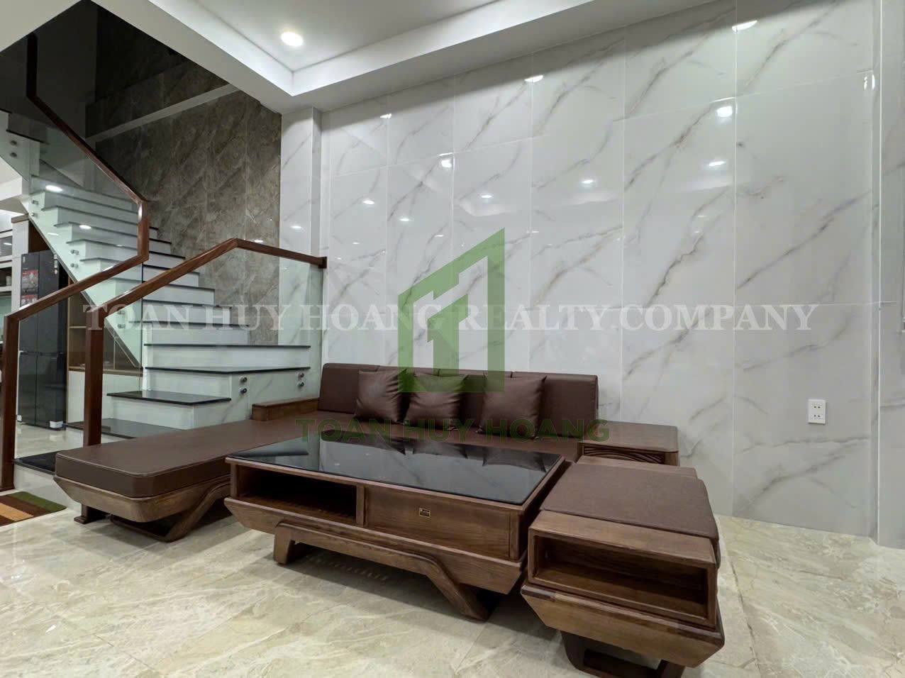 2 bedroom house in Pham Van Dong area – D319