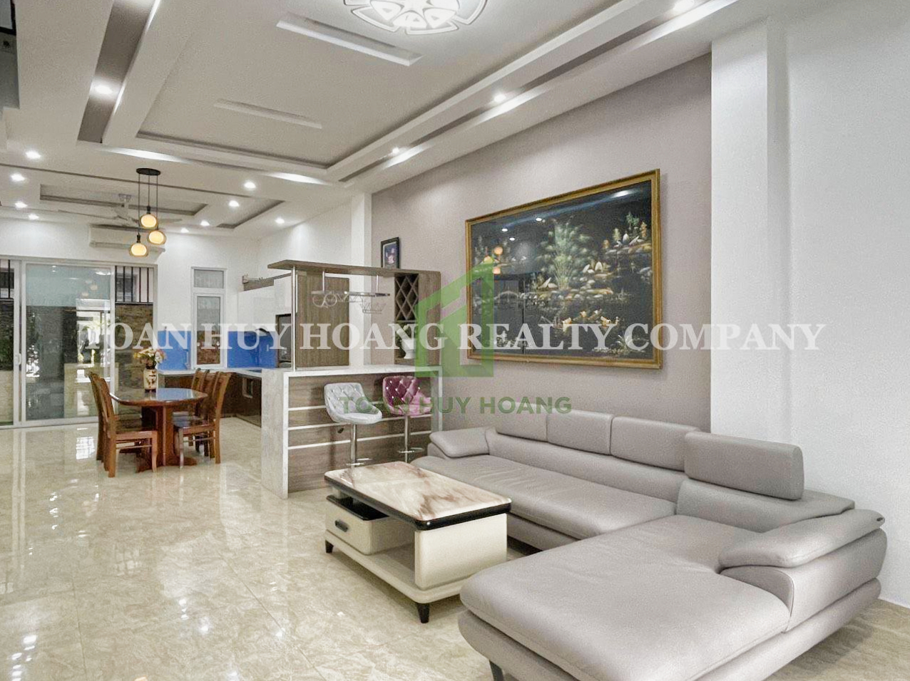Beautiful 4 bedroom house Phu Gia Compound – V0509