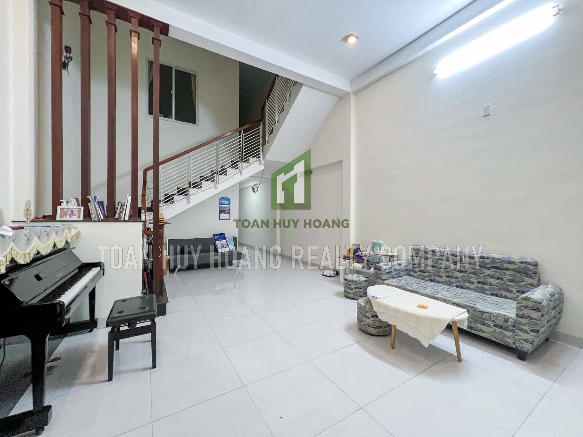 3 bedroom house near Son Thuy beach – D254