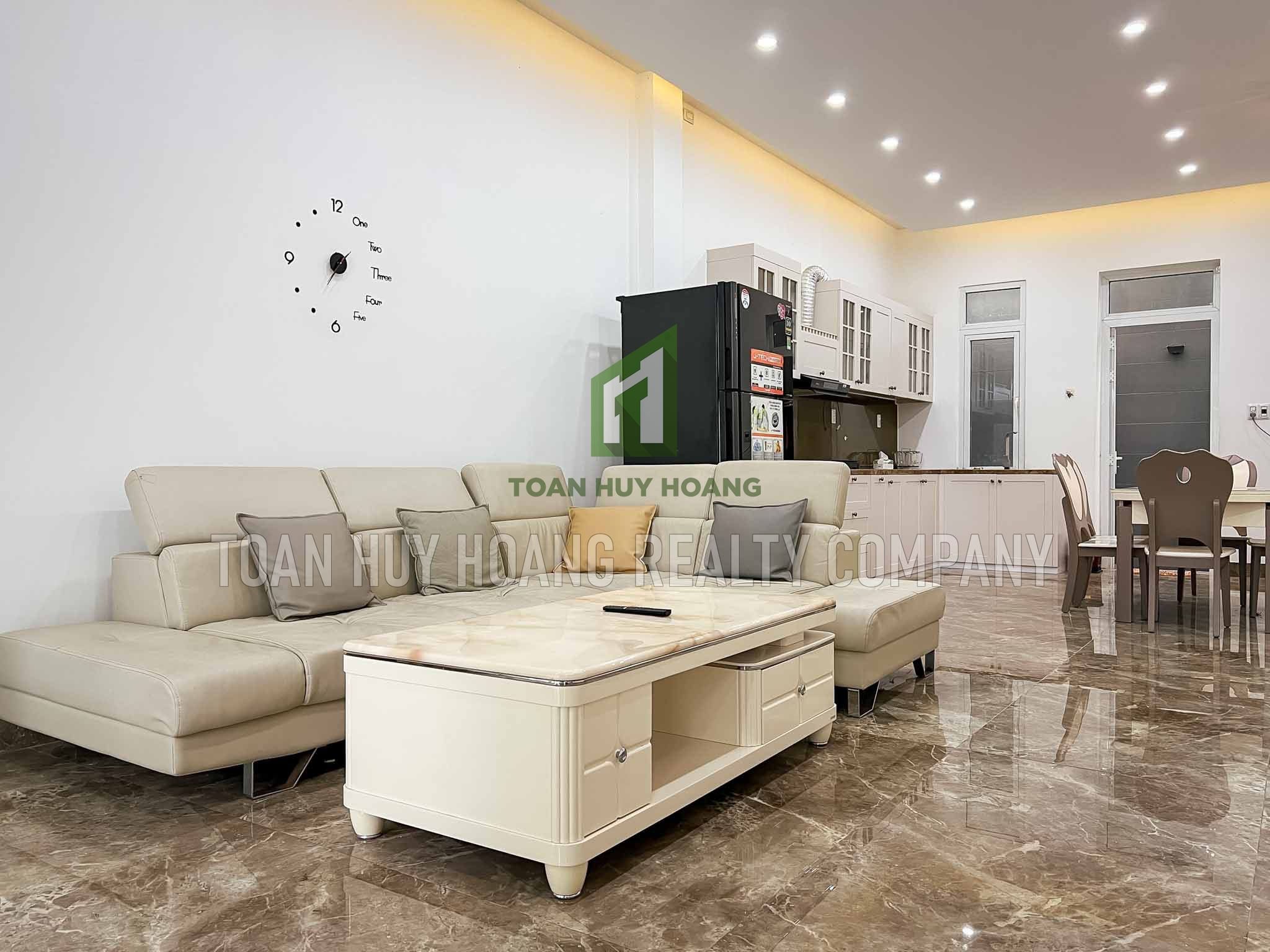 Modern 3 Bedrooms House in Phu Gia Compound – D056
