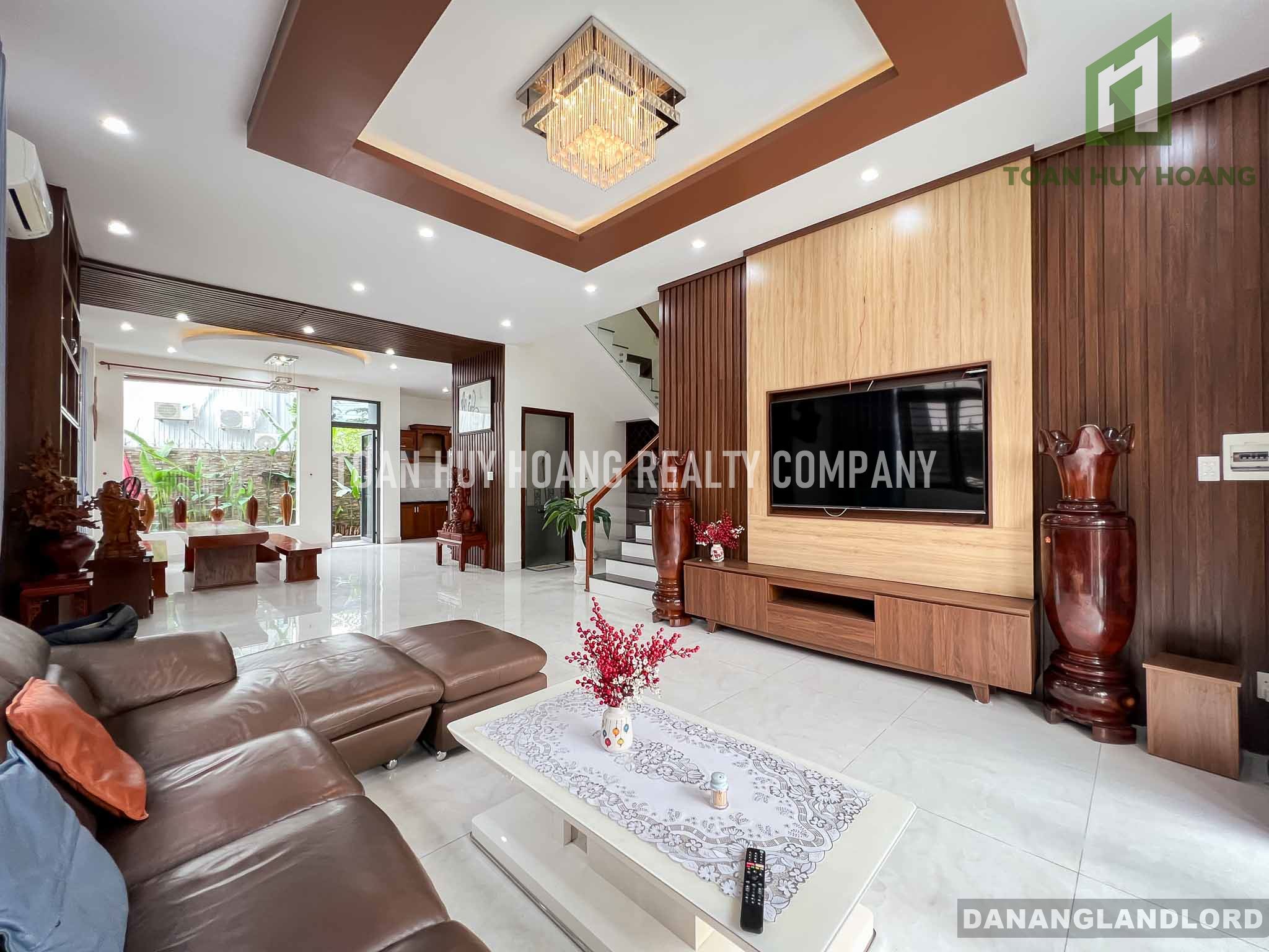 Spacious 5-Bedroom House for Rent in Hoa Xuan Area \u2013 D064