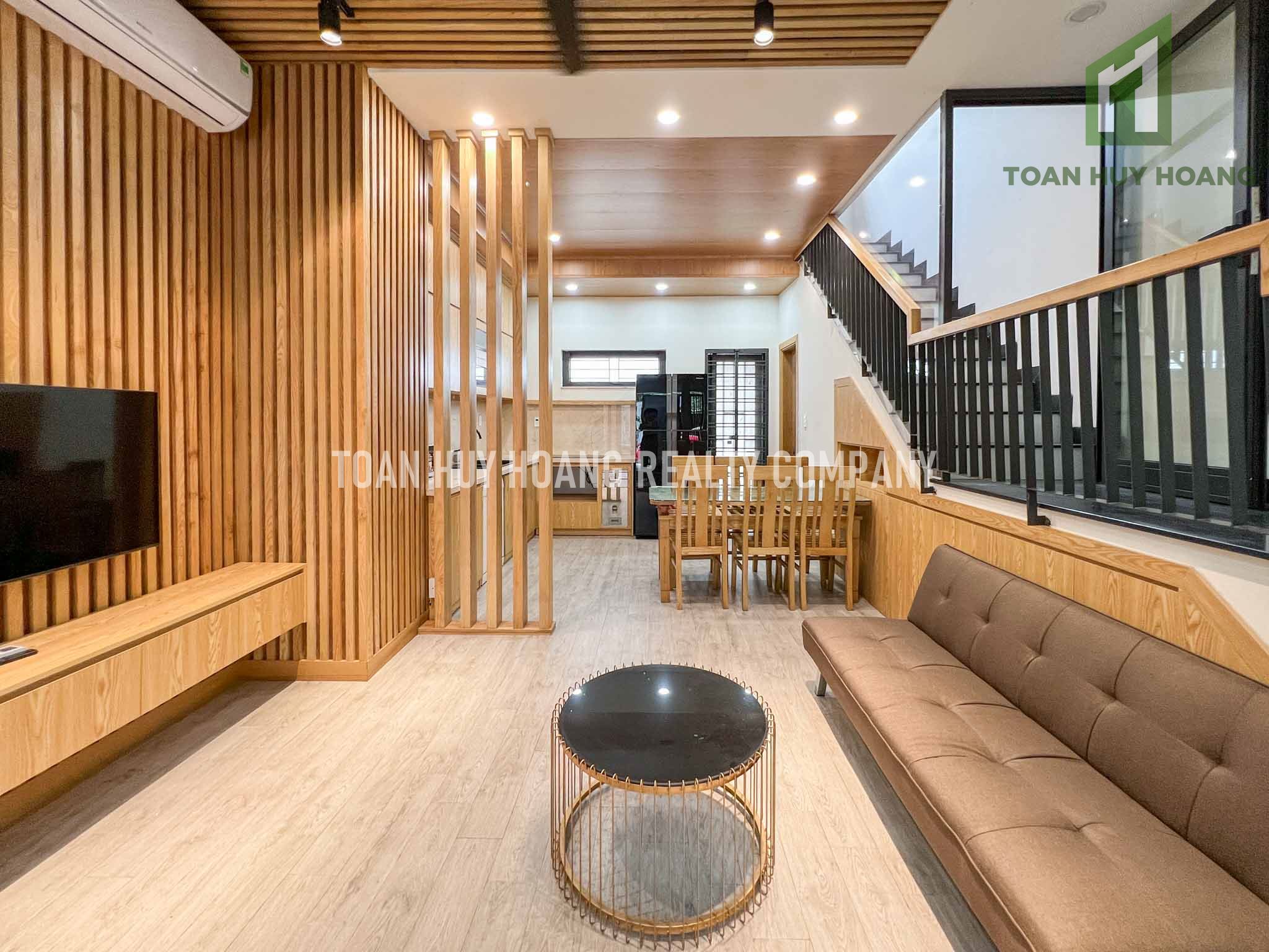 4-Bedroom House near Pham Van Dong Beach – B933