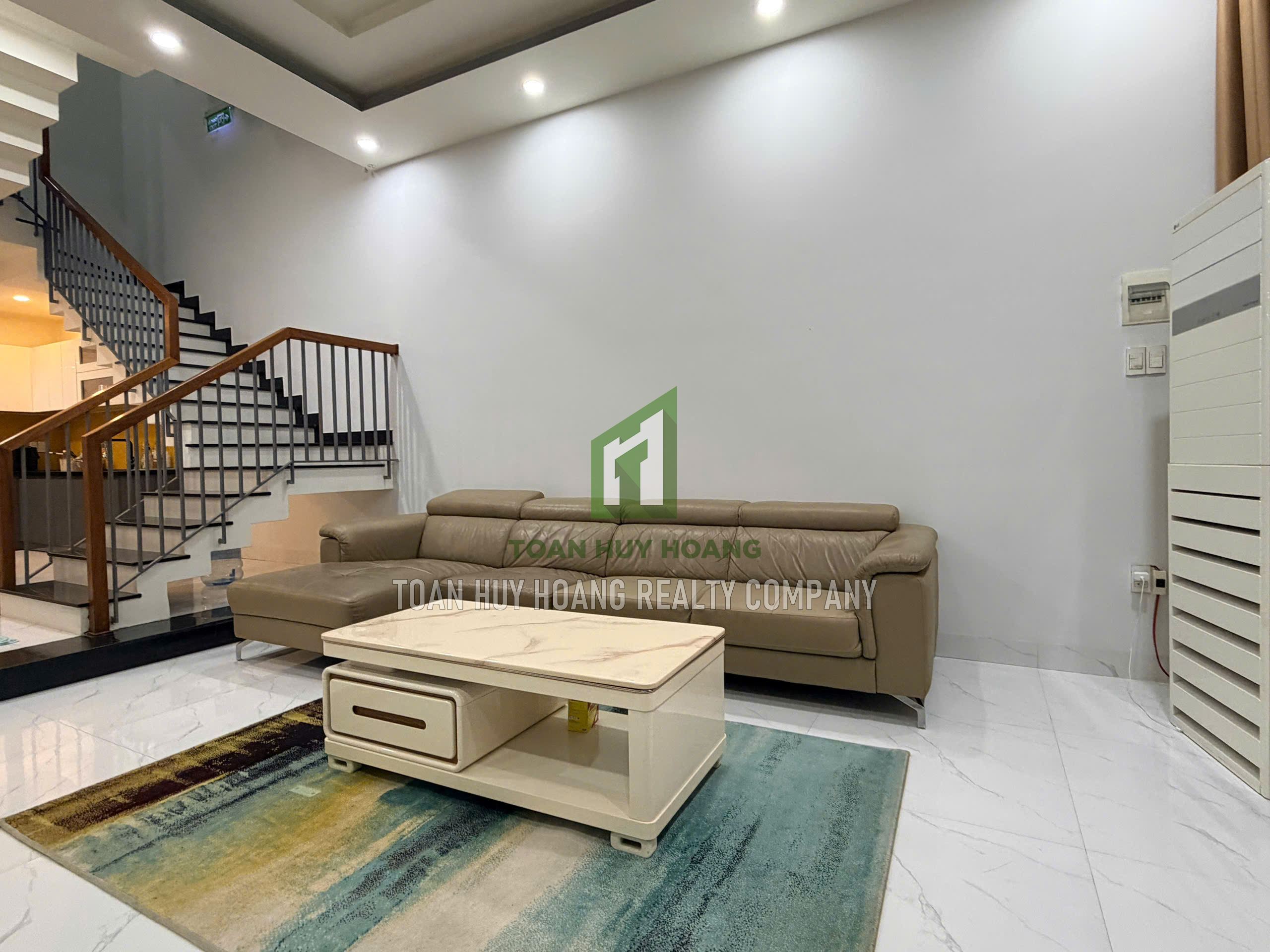 Beautiful house for rent with 3 bedrooms near Thuan Phuoc bridge