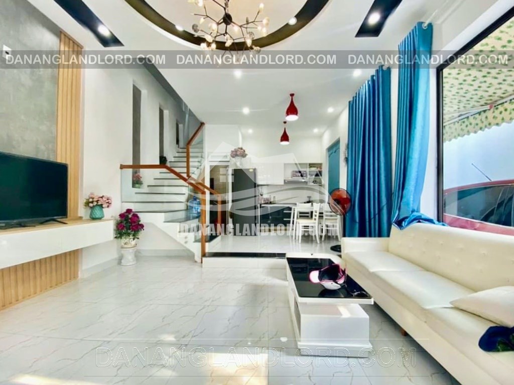 3-Bedroom House for Rent near My Khe Beach \u2013 D052