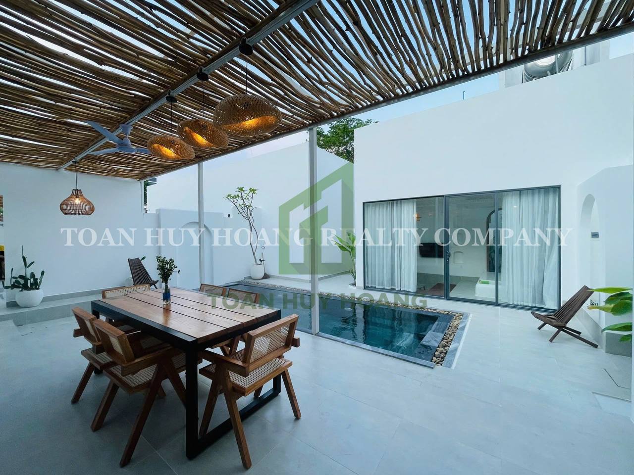 3-Bedroom House for Rent with Swimming Pool in Son Tra
