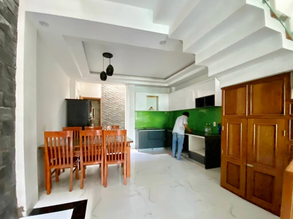 4-bedroom house near Dragon Bridge – B879