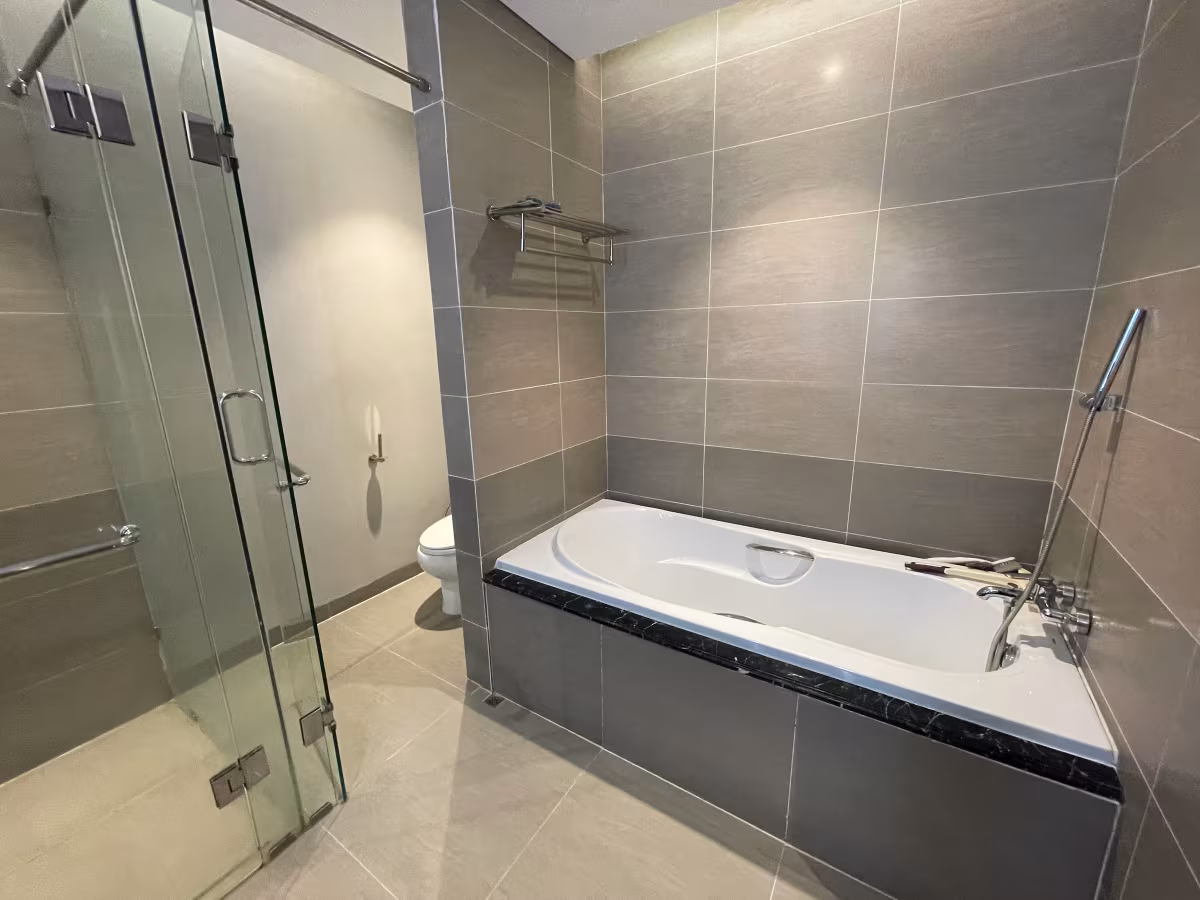 A fully furnished 2-bedroom, 2-bathroom apartment (99 m²) for rent on the 20th floor of Altara Suites Da Nang. Featuring a modern design, private balcony with panoramic views of Son Tra Peninsula, My Khe Beach, and the city. Prime beachfront location with full facilities: pool, gym, spa, restaurants, and 24/7 services