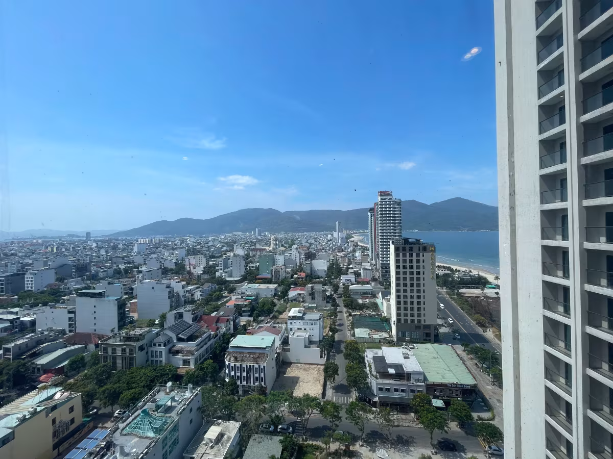 A fully furnished 2-bedroom, 2-bathroom apartment (99 m²) for rent on the 20th floor of Altara Suites Da Nang. Featuring a modern design, private balcony with panoramic views of Son Tra Peninsula, My Khe Beach, and the city. Prime beachfront location with full facilities: pool, gym, spa, restaurants, and 24/7 services