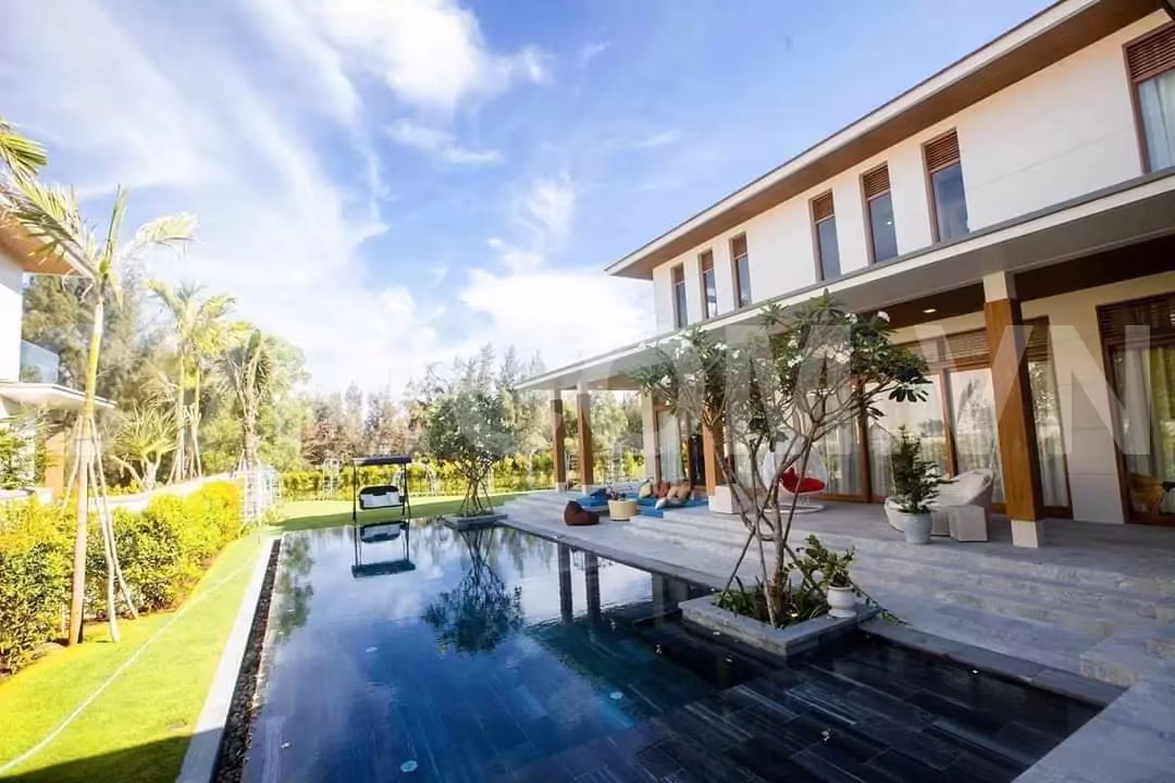 The Ocean Estates Danang – the newest addition to an award-winning Danang Beach Resort is a complex of 37 villas