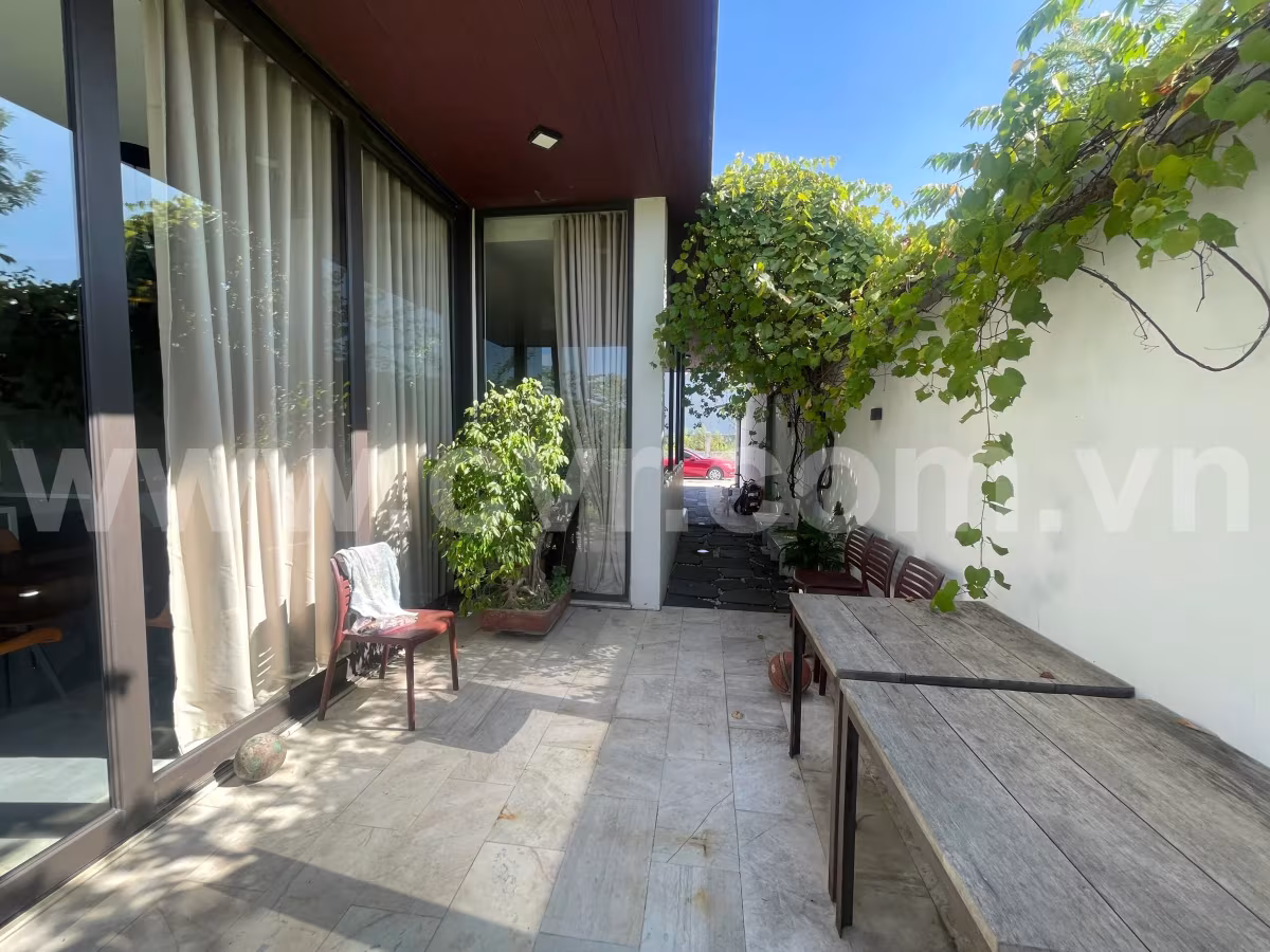 4 bedroom villa for sale in the riverside residential area of Dong No, in Hoa Quy Ward, Ngu Hanh Son