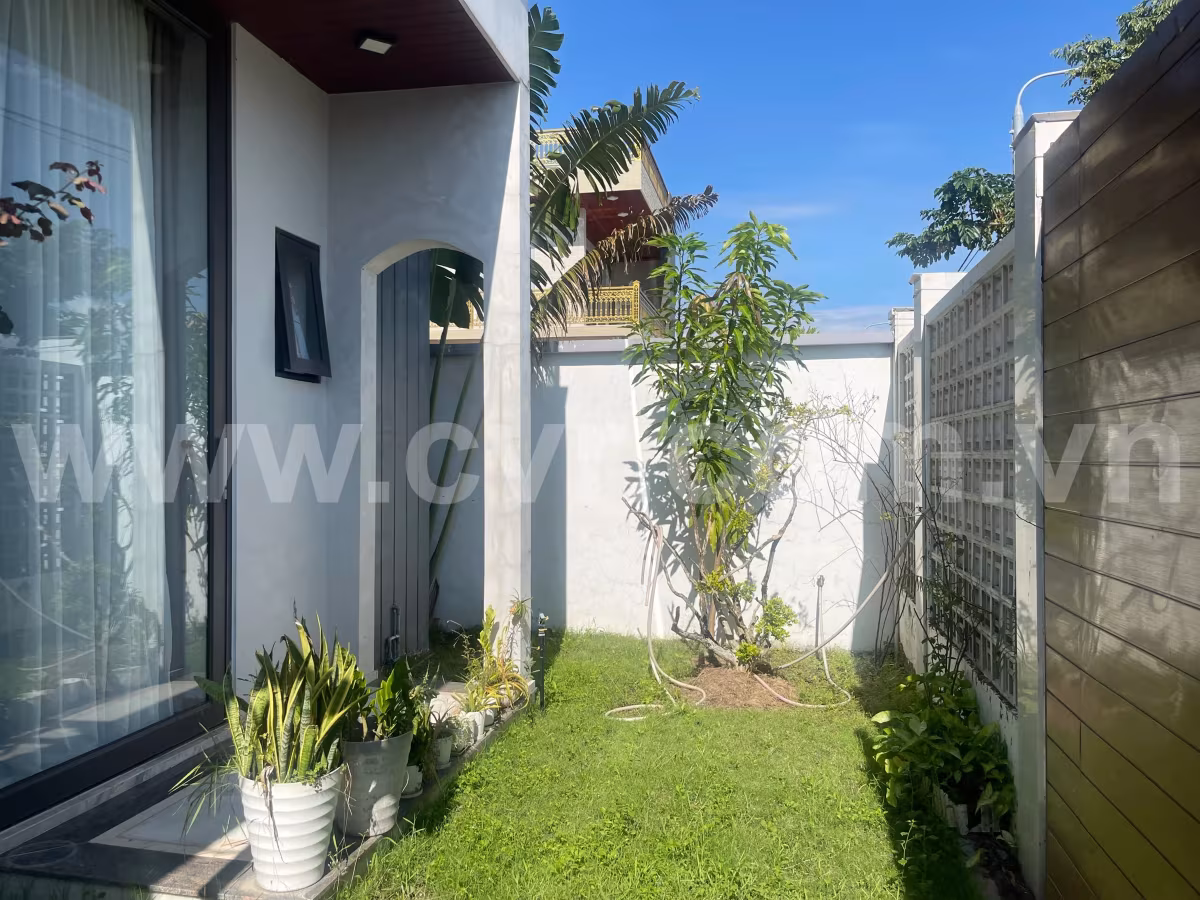 4 bedroom villa for sale in the riverside residential area of Dong No, in Hoa Quy Ward, Ngu Hanh Son