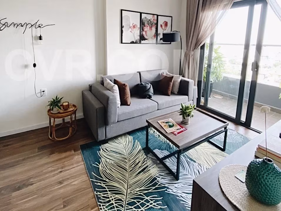This modern, fully air-conditioned two bedroom apartment for rent is located on the high floor of the Monachy B building