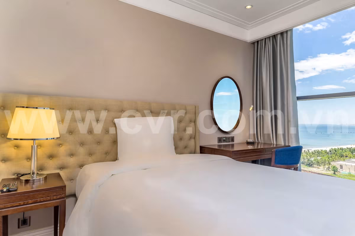 Beachfront Luxury 2 Bedroom Apartment for sale in Da Nang available for foreign buyer. Located directly across from a
