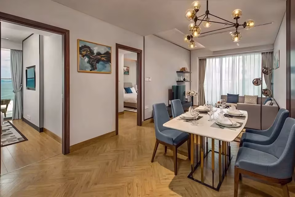 Soleil Wyndham Da Nang Condos Soleil Wyndham Danang will offering five-star, international standards offering condos for sale. The four