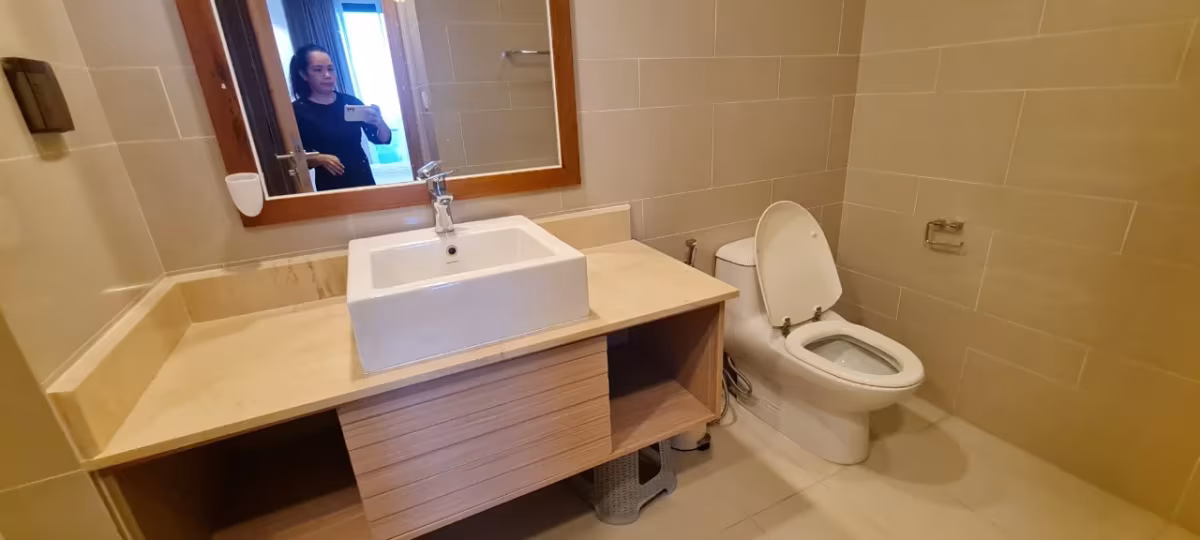 2 bedroom Ocean Suites Building A for sale- This unit to sell under Foreigner named