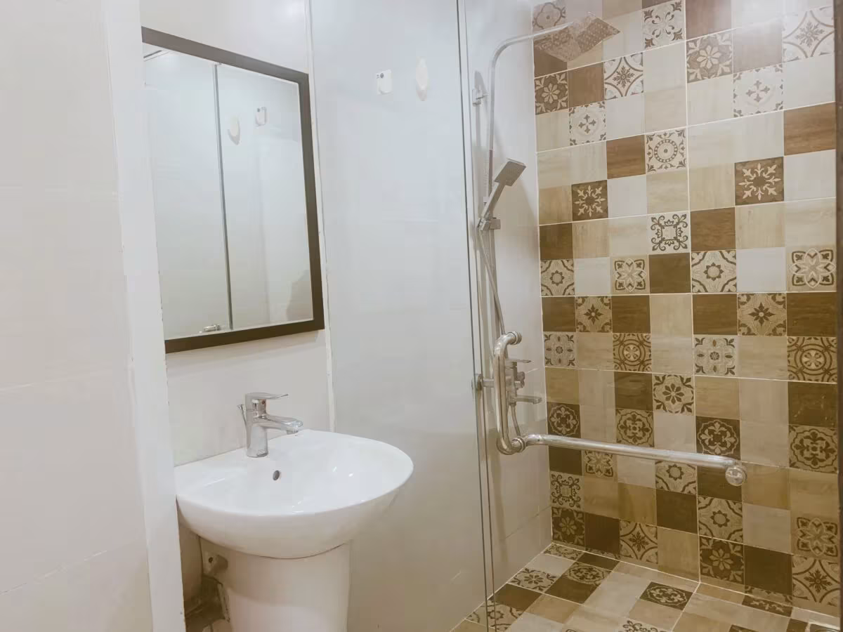 2 Bedroom house for sale in An Thuong area, close to My Khe beach, Da Nang City. This 2-storey