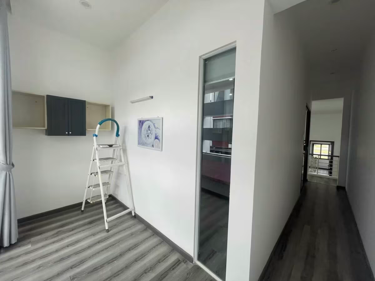 2 Bedroom house for sale in An Thuong area, close to My Khe beach, Da Nang City. This 2-storey